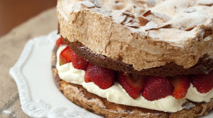 Strawberry-Mergine-Layer-Cake Feature Image