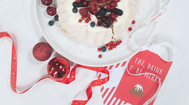 Festive Pavlova_Feature Image