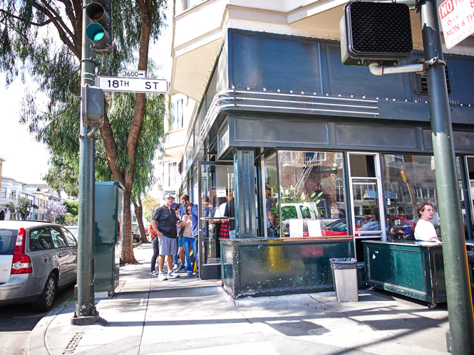 Tartine-Bakery_Shop