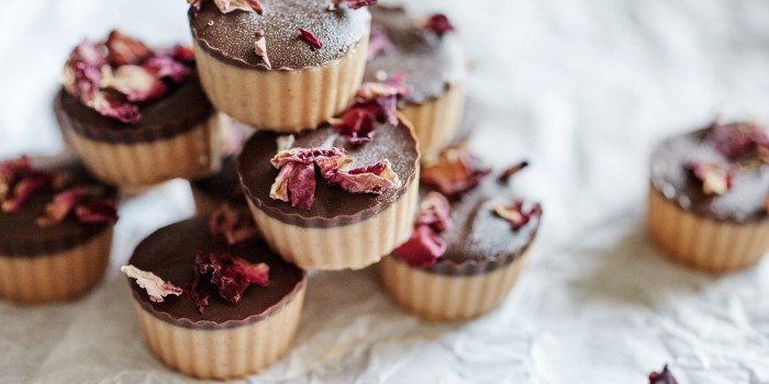 Chocolate-Peanut-Butter-Cups_-FEATURE