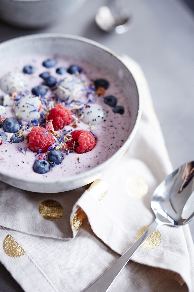 Dragon Fruit Smoothie Bowls - 6135 1