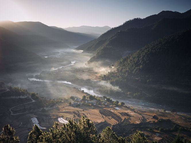 Bhutan - Punakha Khamsum Yulley _191208_00012