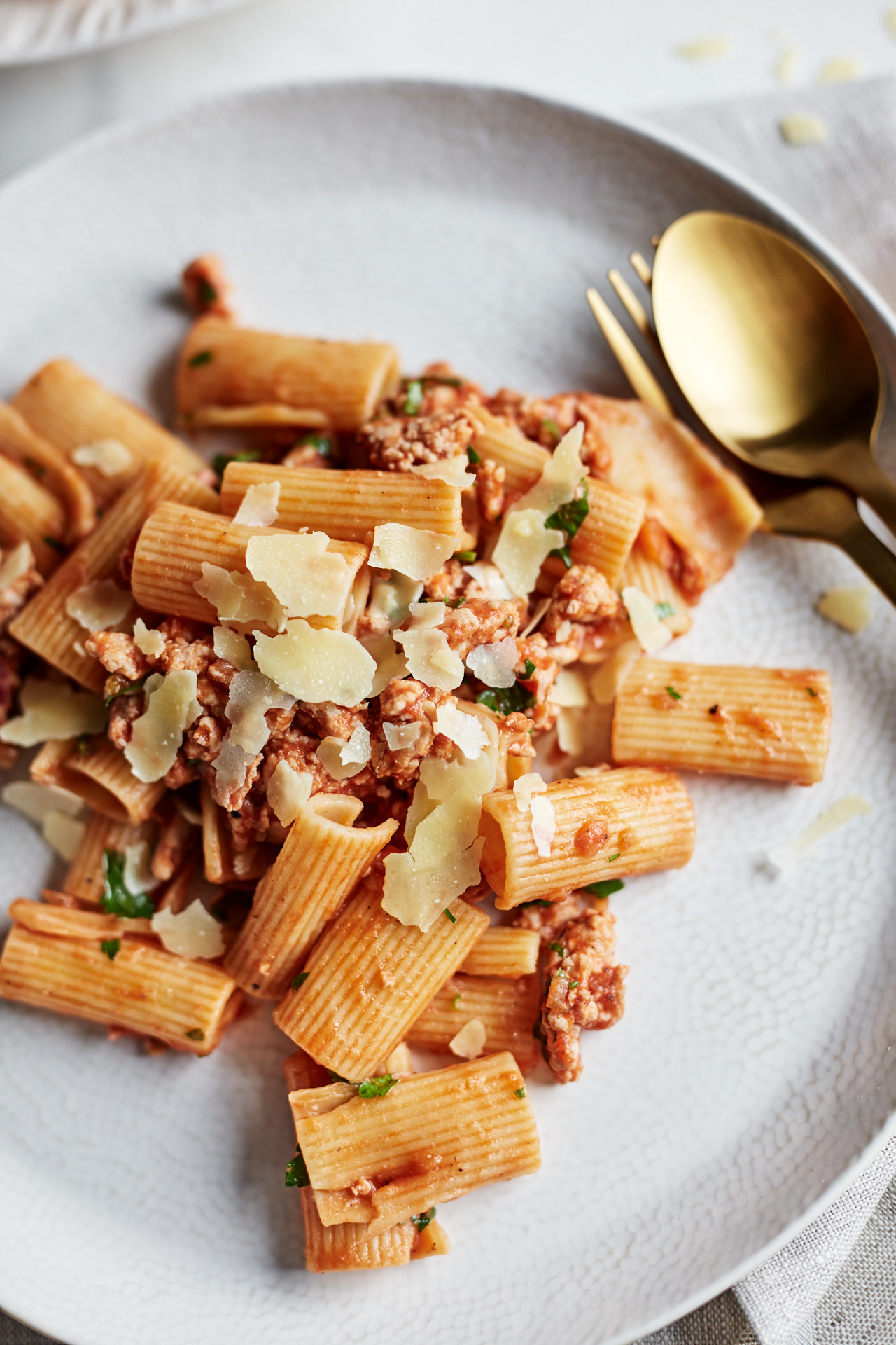 Rigatoni and Chicken Bolognese « Iron Chef Shellie